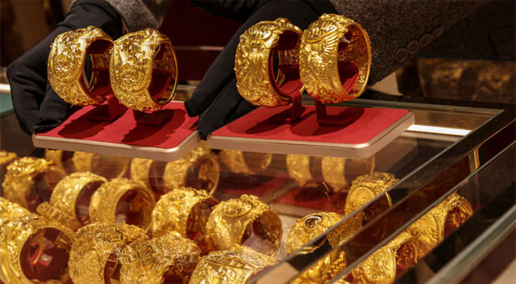 সোনার দাম কমেছে