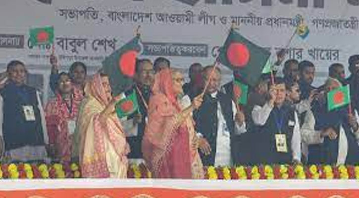 টুঙ্গিপাড়ায় জনসভায় যোগ দিয়েছেন শেখ হাসিনা