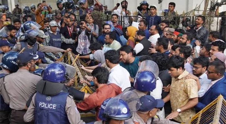 যমুনার সামনে বিক্ষোভকারীদের ওপর গুলি ছোড়েনি আইনশৃঙ্খলা বাহিনী