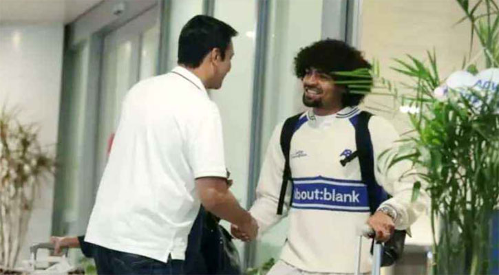 দলের ক্যাম্পে যোগ দিলেন হামজা চৌধুরী