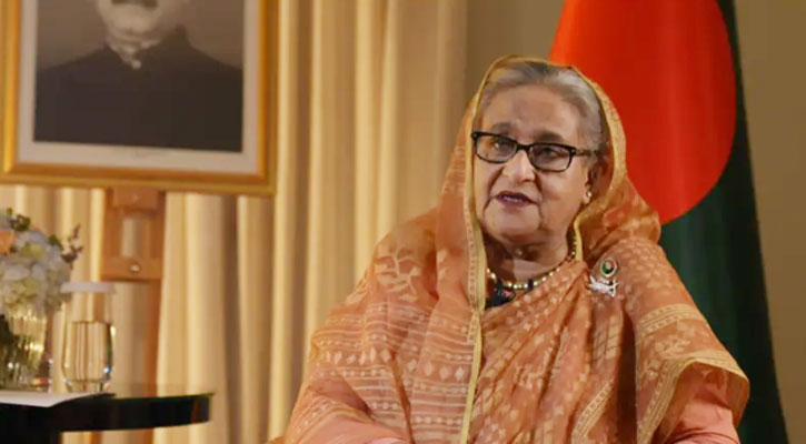 রাজনীতি ছাড়ার ঘোষণা হাসিনার, নৌকার হাল ধরবেন কে!