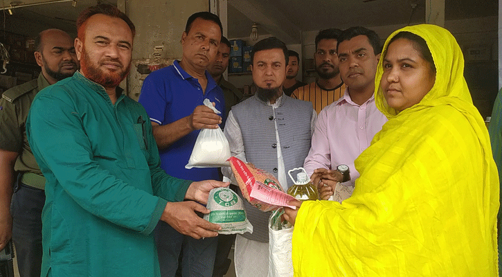 হিলিতে টিসিবি পণ্য বিক্রি কার্যক্রম শুরু