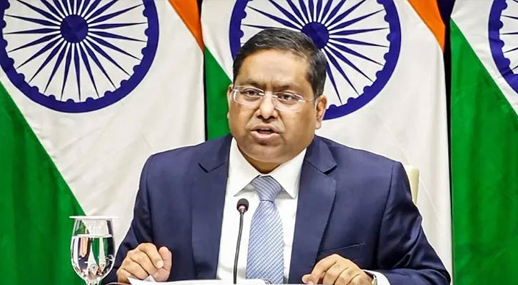 বাংলাদেশে সব সমস্যার সমাধান গণতান্ত্রিক উপায়ে চায় ভারত