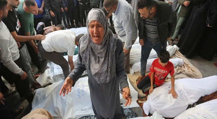 ত্রাণের অপেক্ষায় থাকা ফিলিস্তিনিদের ওপর ইসরায়েলের হামলা, নিহত ১৯