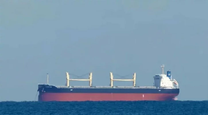 নাবিকদের ছাড়তে ৫০ লাখ মার্কিন ডলার চেয়েছে জলদস্যুরা