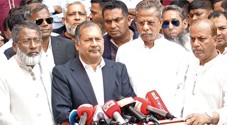 নারীরাই হবেন ফ্যামিলি কার্ডের মালিক: তথ্যমন্ত্রী