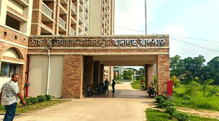শ্বশুরের বিরুদ্ধে ধর্ষণচেষ্টার মিথ্যা মামলা, কারাগারে পুত্রবধূ
