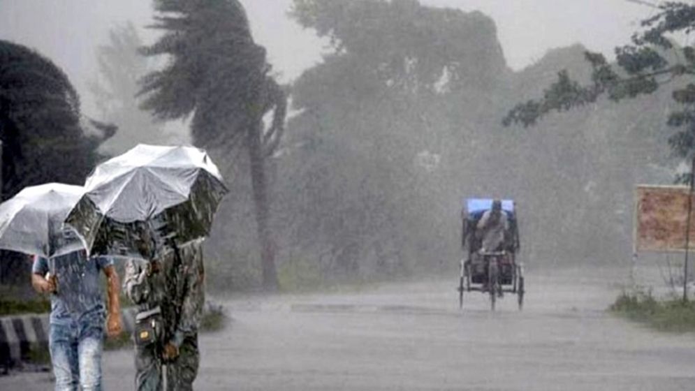 দুপুরের মধ্যে যেসব জেলায় ঝড়সহ বৃষ্টির আভাস