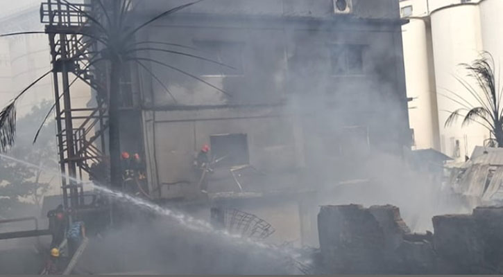 কর্ণফুলি ইপিজেডের আগুন নিয়ন্ত্রণে