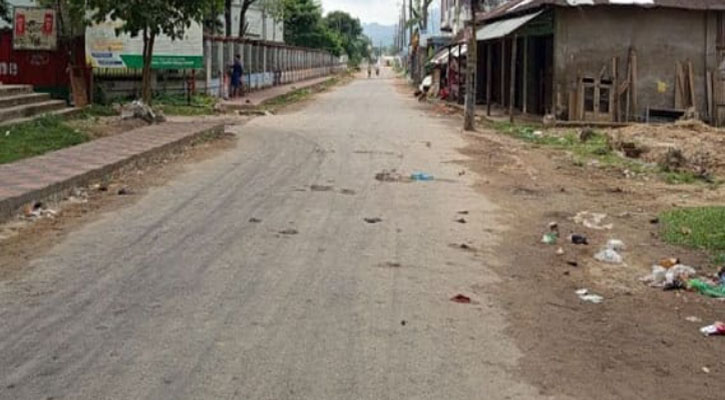 খাগড়াছড়িতে চলছে অনির্দিষ্টাকালের অবরোধ