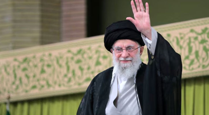 জীবনের শেষ বক্তব্যে যে হুঁশিয়ারি দিয়েছিলেন খামেনি