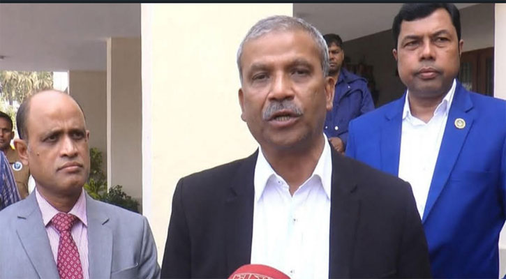 অবাধ ও সুষ্ঠু নির্বাচন করতে সরকার বদ্ধপরিকর: আইন উপদেষ্টা