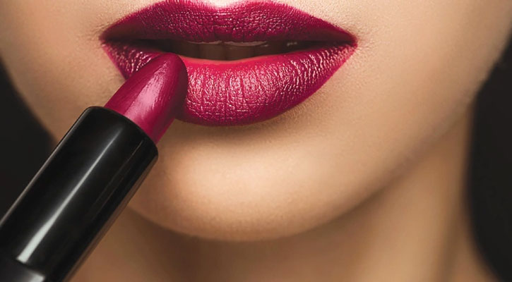 লিপস্টিকের কোন রং কী বার্তা দেয়