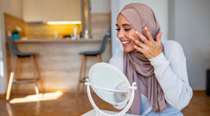 রোজা রেখে যেভাবে ত্বকের যত্ন নেবেন