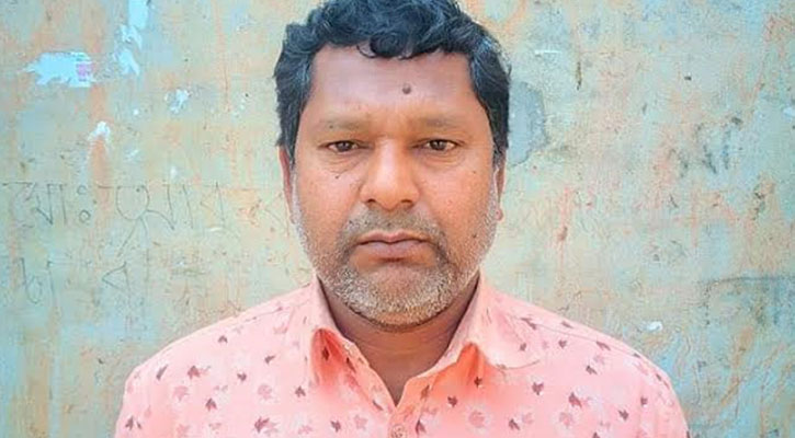 রাস্তার ধারে পরে ছিল সেচ্ছা-সেবকদল নেতার মরদেহ