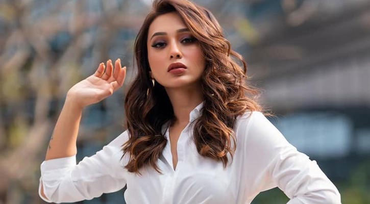 জিমের কোন সঙ্গীকে মিস করছেন মিমি!