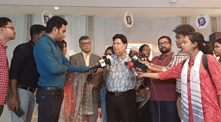 ‘বিদেশিদের ‘মুজিব: একটি জাতির রূপকার’ চলচ্চিত্রটি দেখা উচিত’