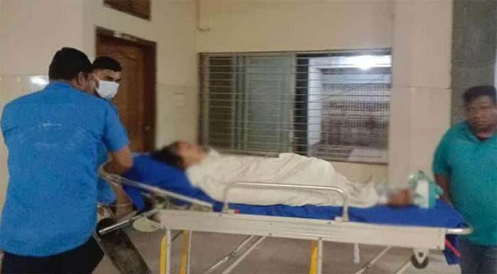 মা-বাবা ও তিন ভাই-বোনের পর চলে গেল সোনিয়াও