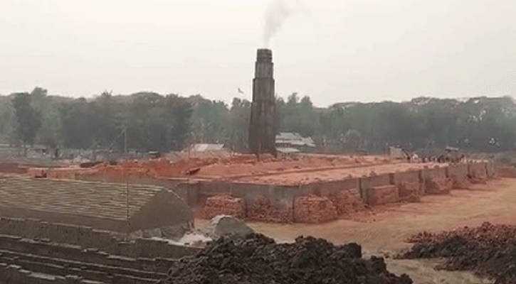 ত্রিশালে বিদ্যালয়ের পাশে ইটের ভাটা, স্বাস্থ্য ঝুকিতে শিক্ষার্থীরা 