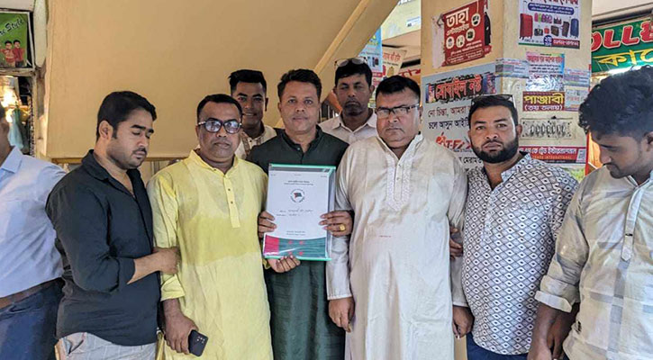 নড়াইল-২ আসনে মনোনয়ন ফরম কিনলেন মাশরাফি বিন মোর্ত্তজা