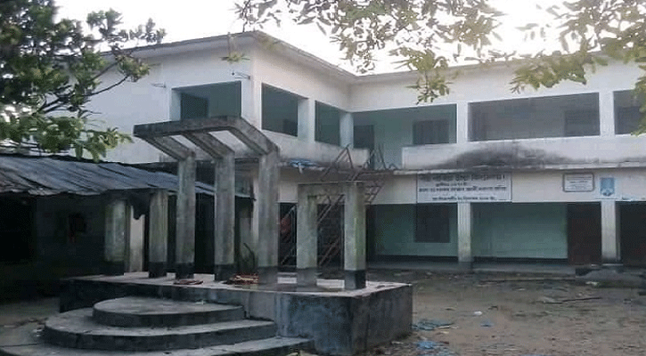 সিংড়ায় প্রধানমন্ত্রীর উপহারের ট্যাব বিতরণে অনিয়ম