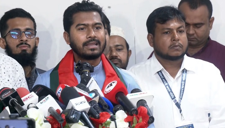 মন্ত্রীদের মাসিক বেতন হওয়া উচিত ১০ লাখ, এমপিদের ৫ লাখ: নুরুল হক
