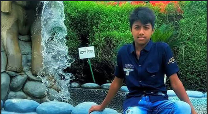 গাছের সাথে ধাক্কায় প্রাণ গেল মোটরসাইকেল আরোহী স্কুলছাত্রের