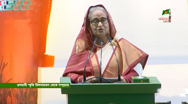 ইফতার খাওয়াটা বড় কথা না, মানুষকে দেওয়াটাই বড় কথা