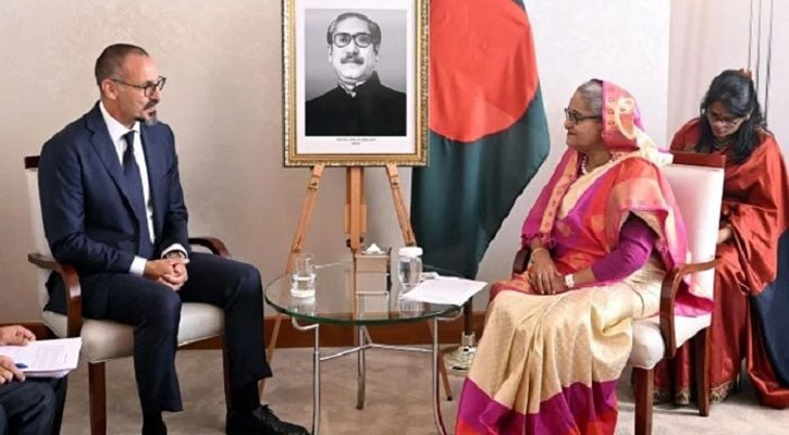 ‘শিক্ষা ও জলবায়ু’ অগ্রাধিকার নিয়ে প্রধানমন্ত্রীর সঙ্গে প্রিন্স রহিমের বৈঠক