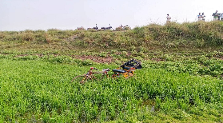 পাবনায় ভ্যান চালকের গলাকাটা লাশ উদ্ধার