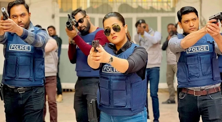 টানা ৩৪ ঘণ্টা ওয়েব সিরিজের শুটিং!