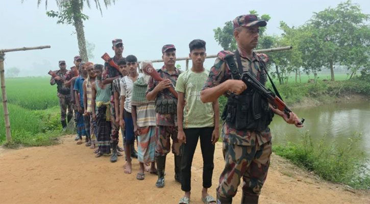 বিরামপুর সীমান্তে ৩০ ভারতীয়কে পুশইনের চেষ্টা