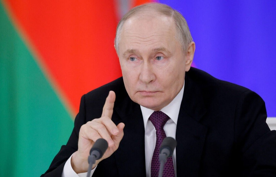 ইরান যুদ্ধ নিজের অবস্থান স্পষ্ট করলেন পুতিন