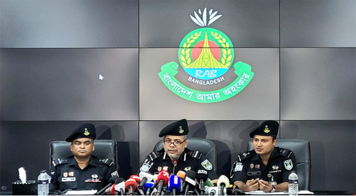 কেরাণীগঞ্জে ইয়াবা তৈরি চক্রের সন্ধান, গ্রেফতার ৪ মাদক কারবারি