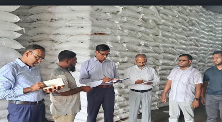 রাজশাহীতে সারের কোনো সংকট নেই: বিভাগীয় কমিশনার