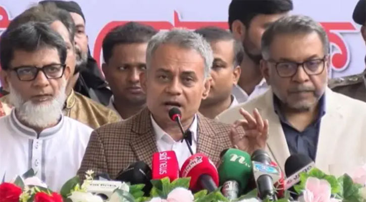 ঈদে গণপরিবহনে ভাড়া বাড়ার আশঙ্কা নেই: সড়কমন্ত্রী