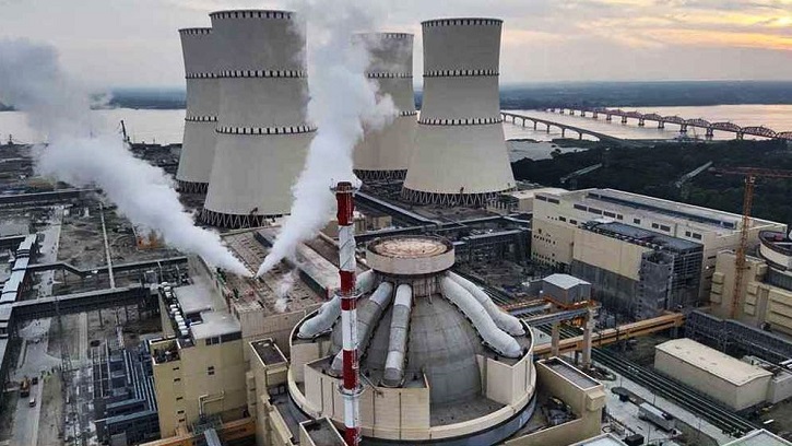 পরমাণু বিদ্যুৎ উৎপাদনের যুগে আজ পা রাখছে বাংলাদেশ