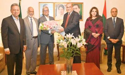 বিএনপি মহাসচিবের সঙ্গে পাকিস্তানি হাইকমিশনারের সৌজন্য সাক্ষাৎ