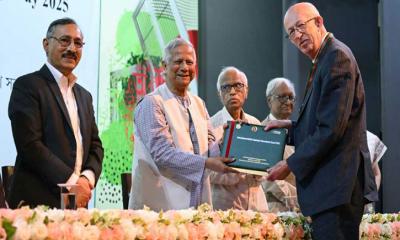 ‘আন্তর্জাতিক মাতৃভাষা পদক’ পেল তিন ব্যক্তি ও প্রতিষ্ঠান