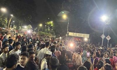 ঢাবি হলপাড়ায় রাতে ছাত্রদলের ডিজে পার্টি, শিক্ষার্থীদের প্রতিবাদ