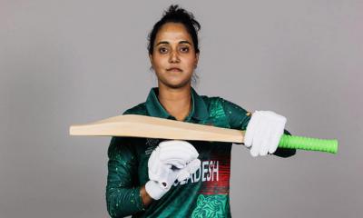 নীরবতা ভেঙে ড্রেসিংরুম বিতর্ক নিয়ে মুখ খুললেন জ্যোতি