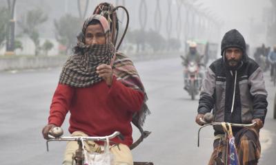 শীতের তীব্রতা বাড়ছেই, দুর্ভোগে রাজশাহীর খেটে খাওয়া মানুষ 
