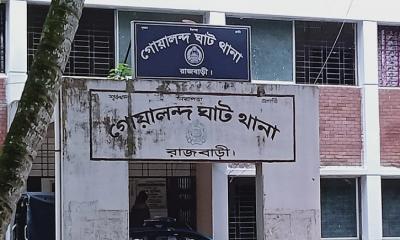 প্রেমের ফাঁদে ফেলে বন্ধুদের নিয়ে স্কুলছাত্রীকে সংঘবদ্ধ ধর্ষণের অভিযোগ