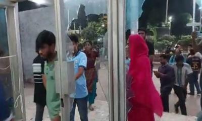 রাবি শিক্ষার্থীকে মারধরের জেরে রেলস্টেশনে তাণ্ডব, বরখাস্ত ৪ আরএনবি সদস্য