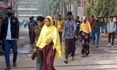 আশুলিয়ায় ২৫ পোশাক কারখানায় সাধারণ ছুটি ঘোষণা