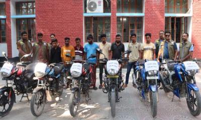 লালমনিরহাটে মোটরসাইকেল চোরচক্রের ৮ সদস্য গ্রেপ্তার