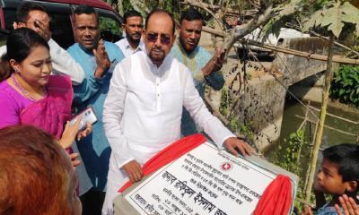 আংগারিয়া খাল খনন কাজের উদ্বোধন করলেন এমপি জামাল