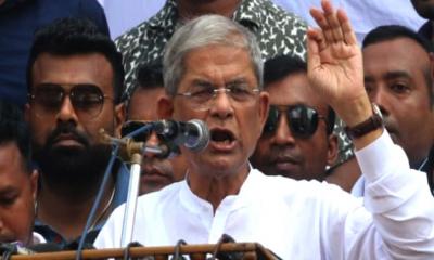 আকাশ ছোঁয়া দুর্নীতির মধ্য দিয়ে অর্থনীতি ধ্বংস করে দিচ্ছে সরকার