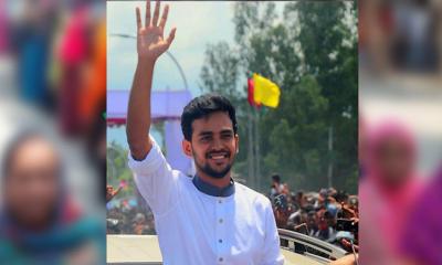 পদত্যাগের পর ঢাকা থেকেই স্বতন্ত্র প্রার্থী হচ্ছেন আসিফ মাহমুদ