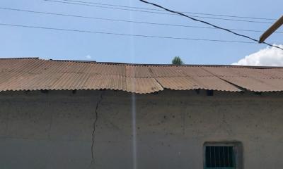 ভাঙা দেওয়াল, ফাটল ধরা ভবনে মাদ্রাসার টিকে থাকার লড়াই